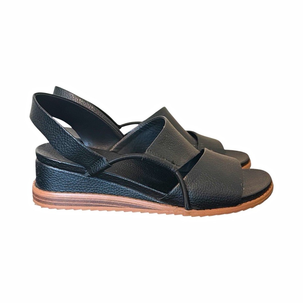 Flex Step Mandera Black Wide Strappy Slip On Sandals Size 8W Comfort Casual